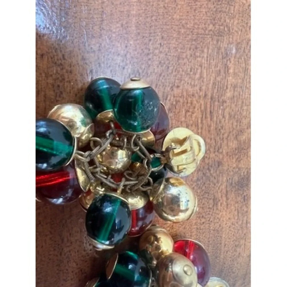 N/A beautifully outfit beads